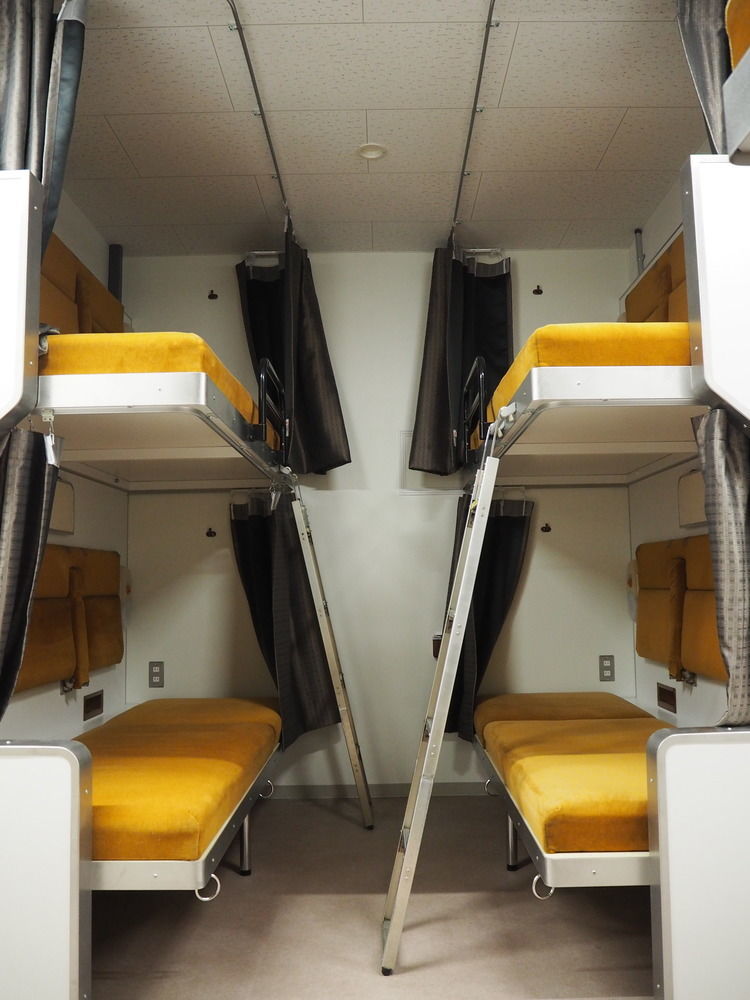 Train Hostel Hokutosei Токио Екстериор снимка