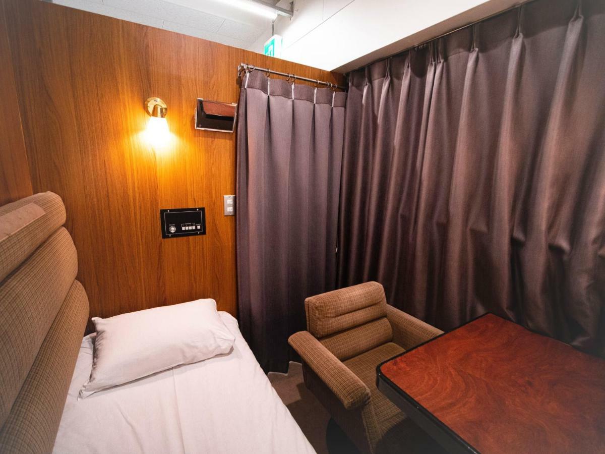 Train Hostel Hokutosei Токио Екстериор снимка