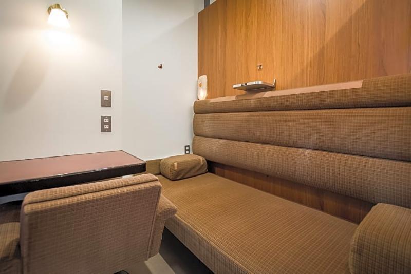 Train Hostel Hokutosei Токио Екстериор снимка